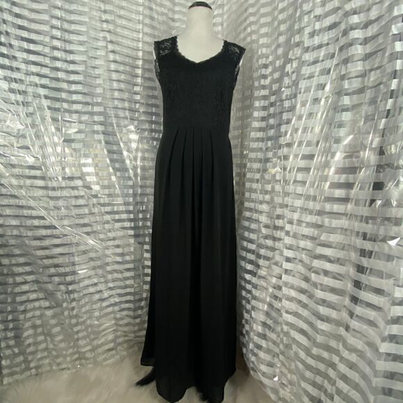 Miusol Black Lace Overlay Maxi Dress - Picture 2 of 8